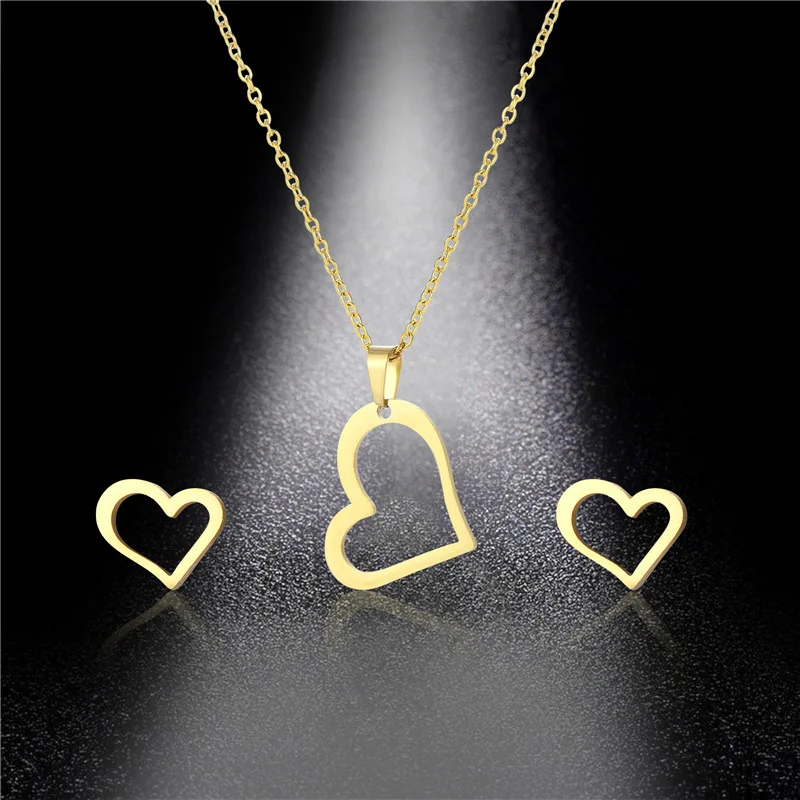 Popular Fashion Women Jewelry  Heart Pendant Necklace Wholesale Cheap Hollow Heart Necklace