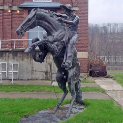 Antique cowboy statue sculpture bronze collectibles ride on horse statues for outdoor decoration