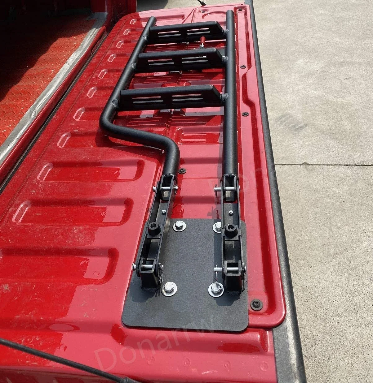 
Universal Steel Ladder For Ford F150 Pickup 
