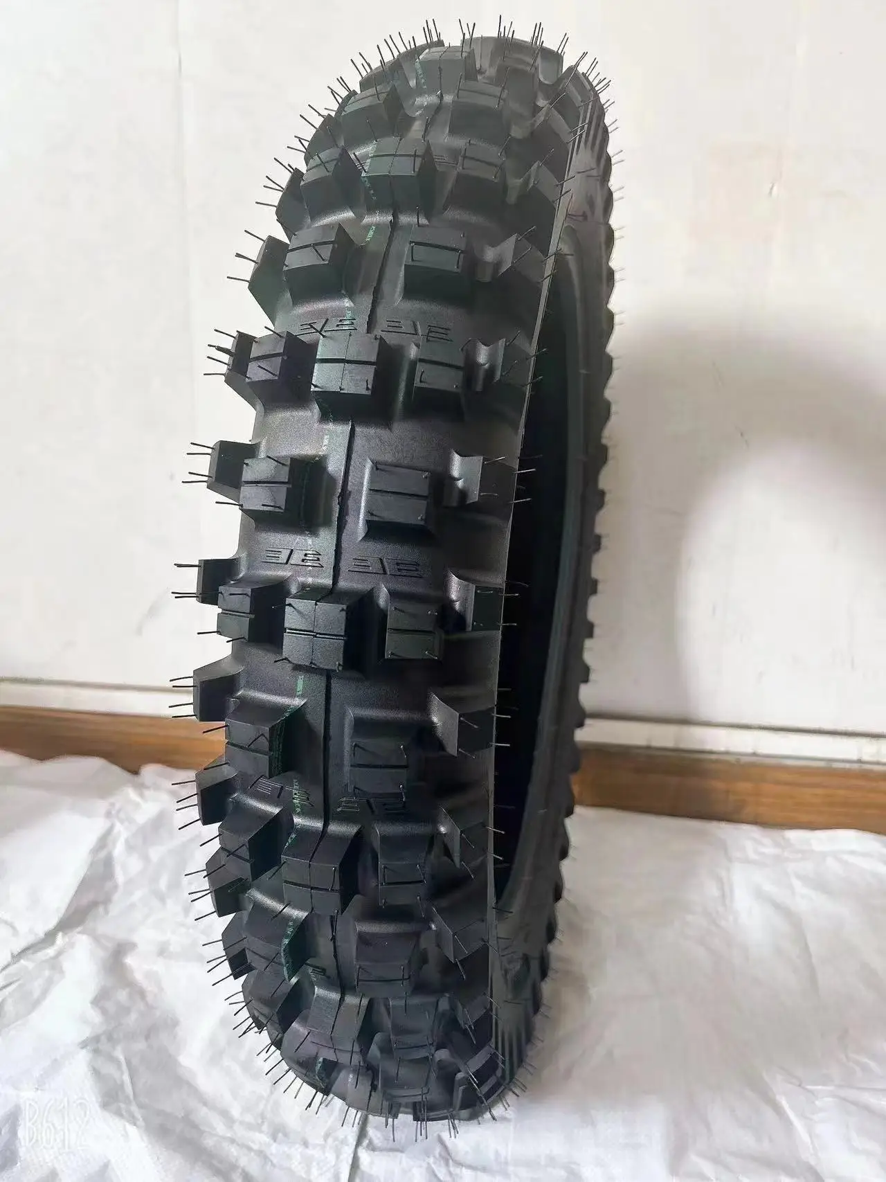 Manufacturer chinese rubber motorcycle off road tyre 140/80-18    120/100-18   110/100-18