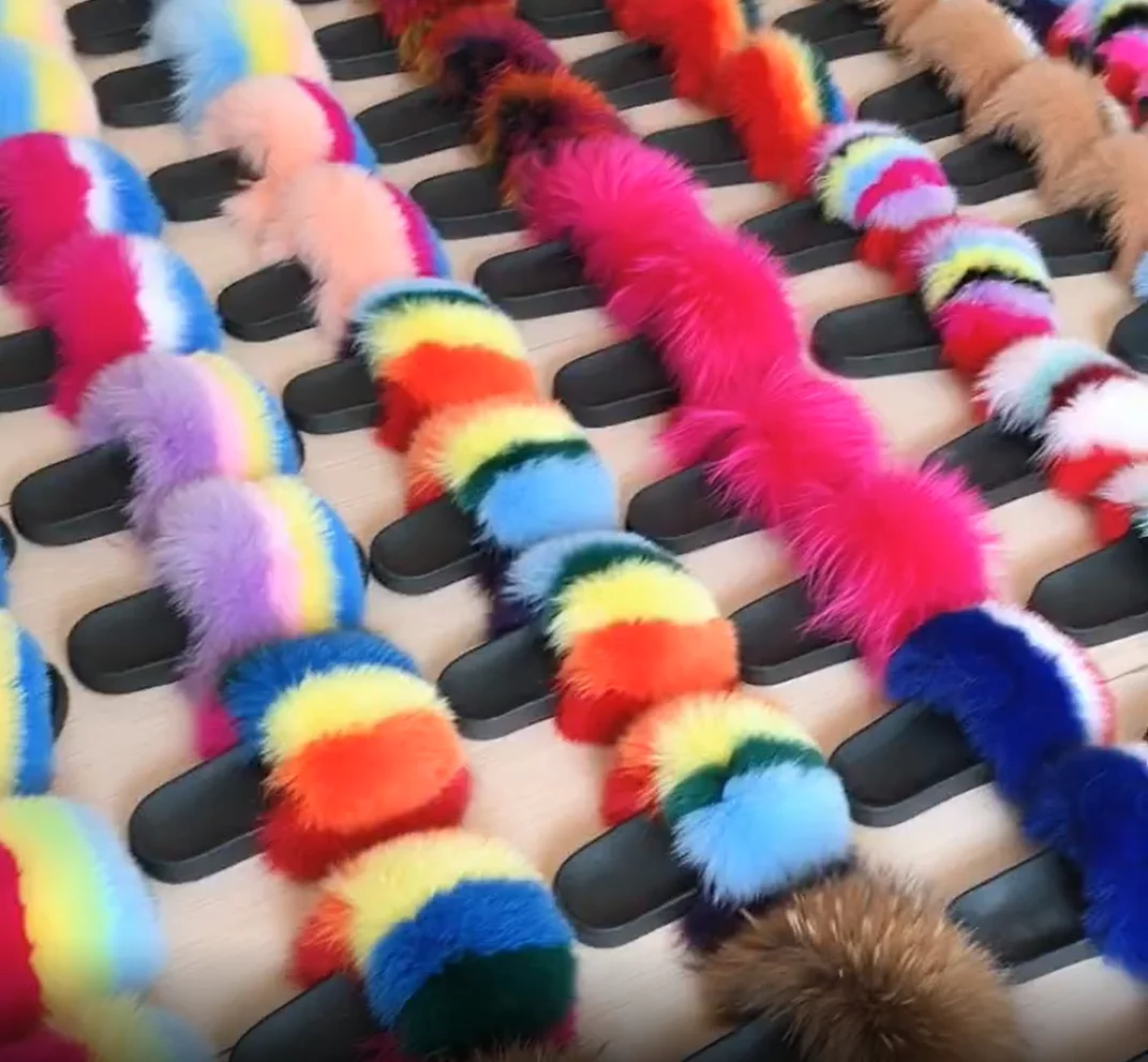 Custom Lady Fluffy Furry Fur Slipper Open Toe Black Pink Indoor Bedroom House Mink Faux Fur Slide Slipper