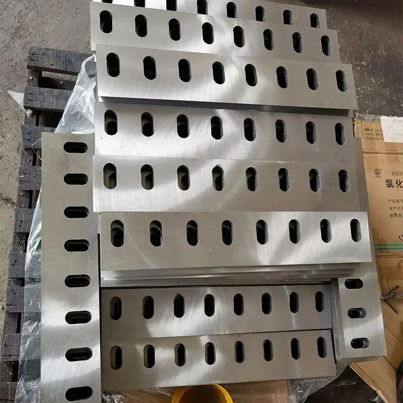 2023 New Arrival Golden Supplier 10 Wholes Crusher Blades