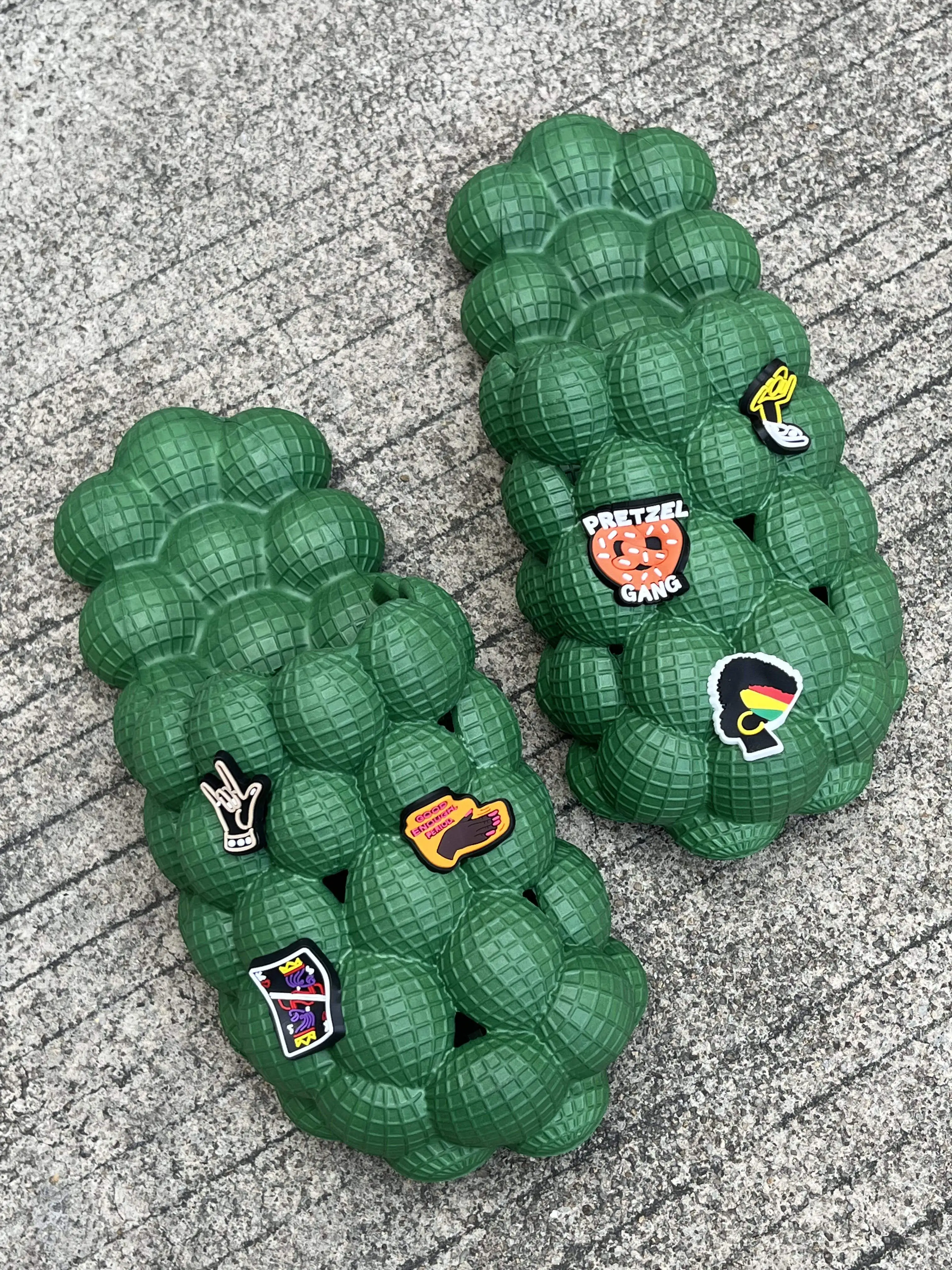 Oem Customize Slides Original House Footwear EVA  Flat Sandals Bubble Sides Slippers With Charms