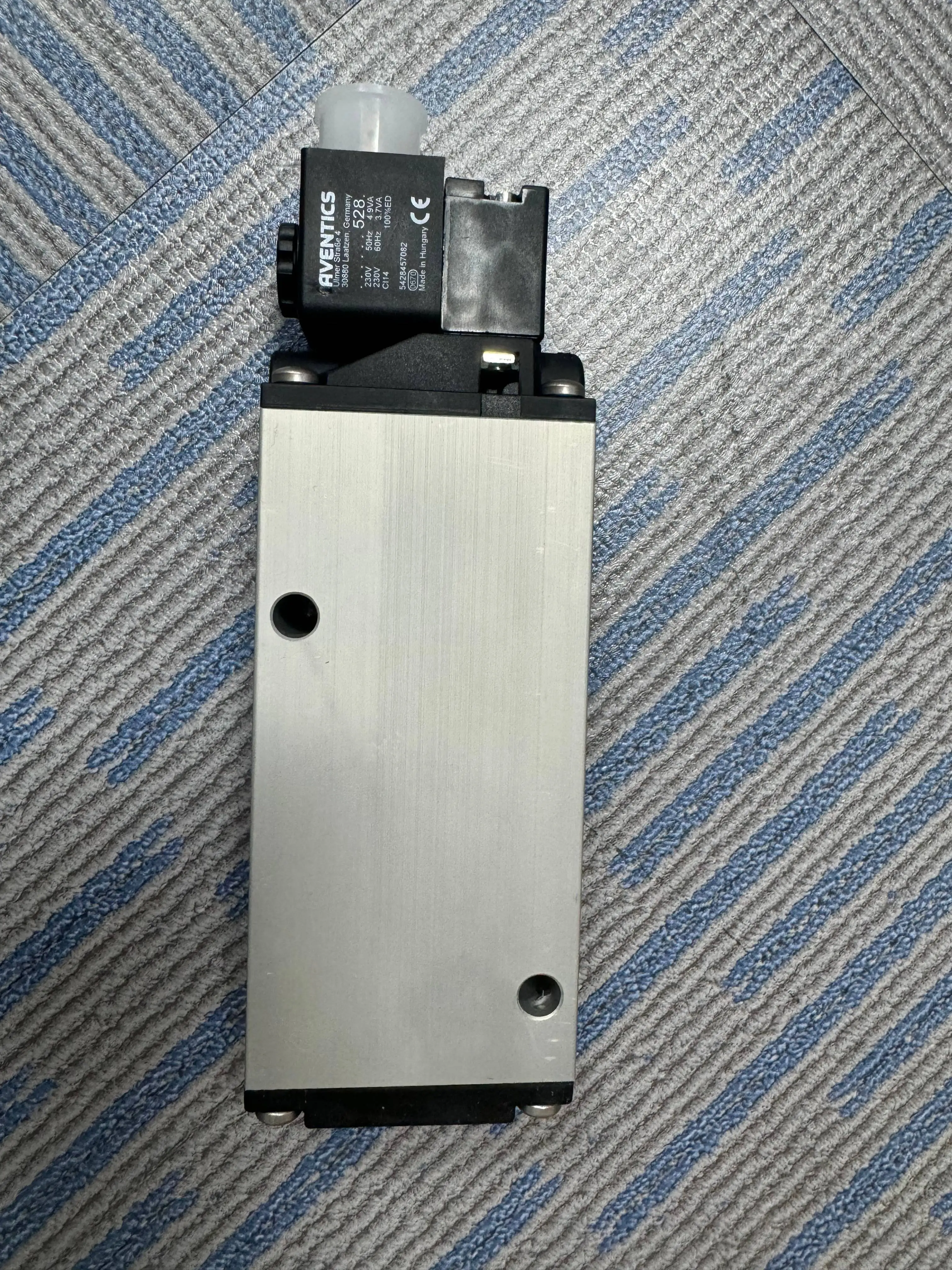 Hot sell Solenoid Valve Aventics Pneumatic valve -5/2 way direational valve 5725405280