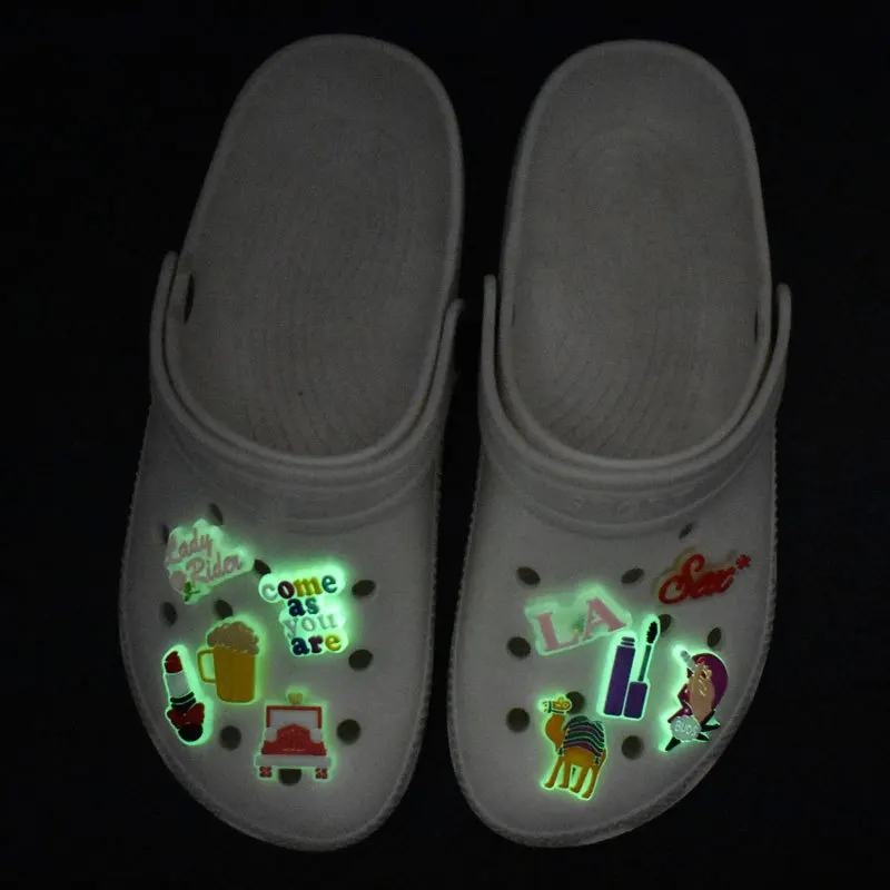 2022 New Crocs Charm Glows in the dark shoe charms for shoe decoration new design for charm shoes