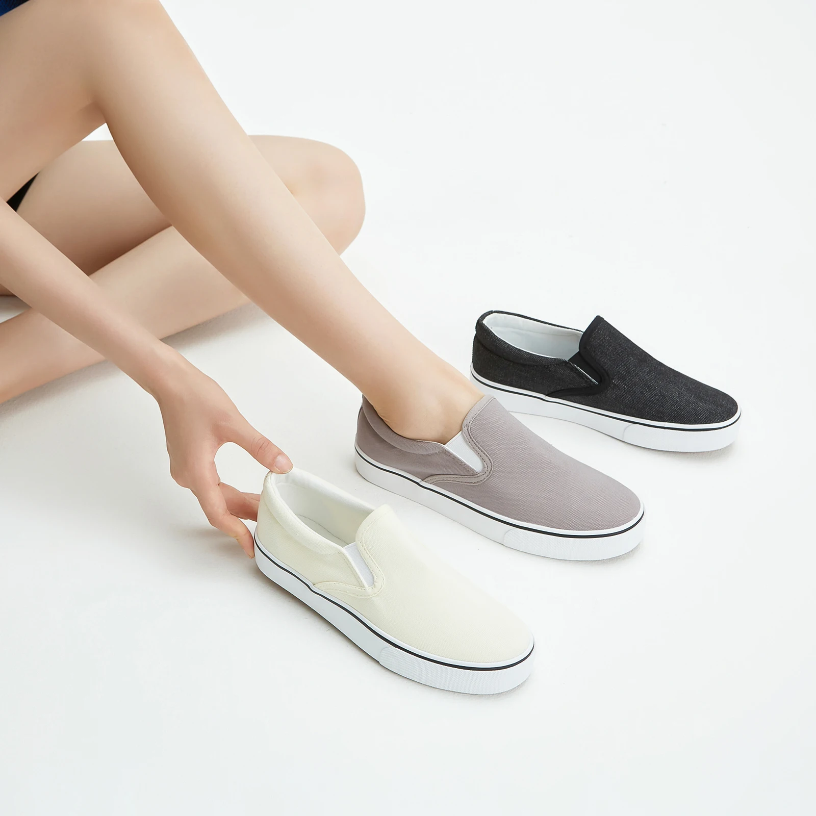 Wholesale Rubber Sole Ladies Flat Slip on Vulcanize Canvas Shoes for women new style