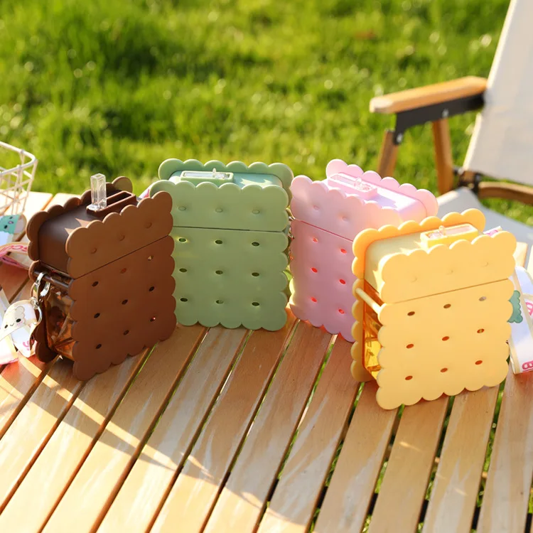 Cute Outdoor Juice Drink Straw Cup Biscuit Shape Water Bottles Food Grade Plastic with Rope for Kid Children Gift Box Camp