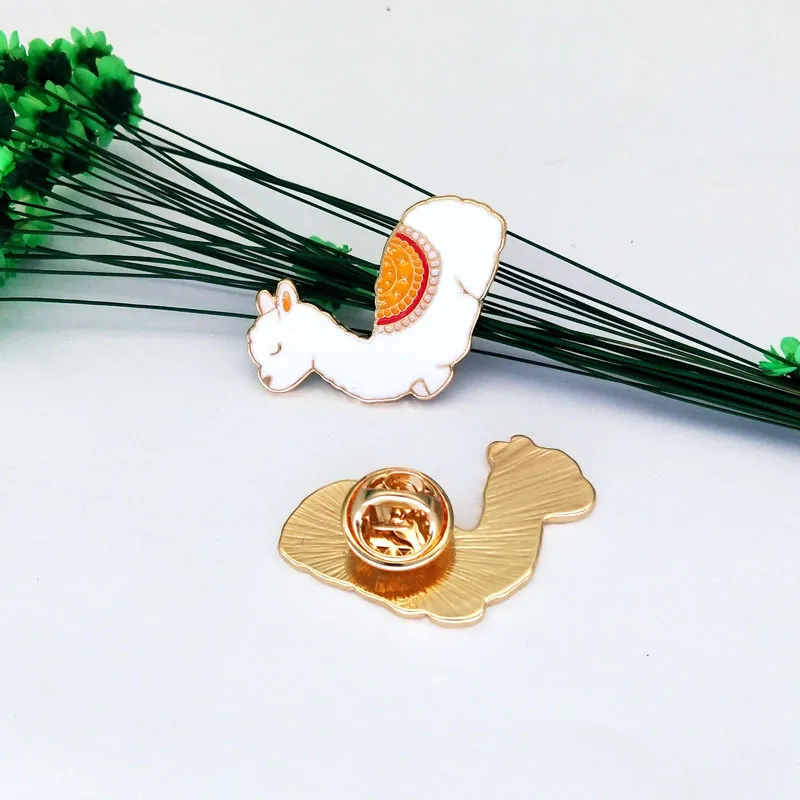 Hot Sale Custom  American Camel Enamel Gold Plated Zinc Alloy Metal Crafts Lapel Pin For Gift