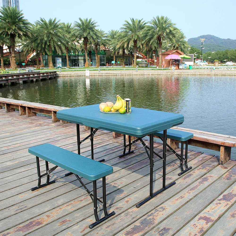 Складные столы и стулья из полиэтилена высокой плотности для праздников