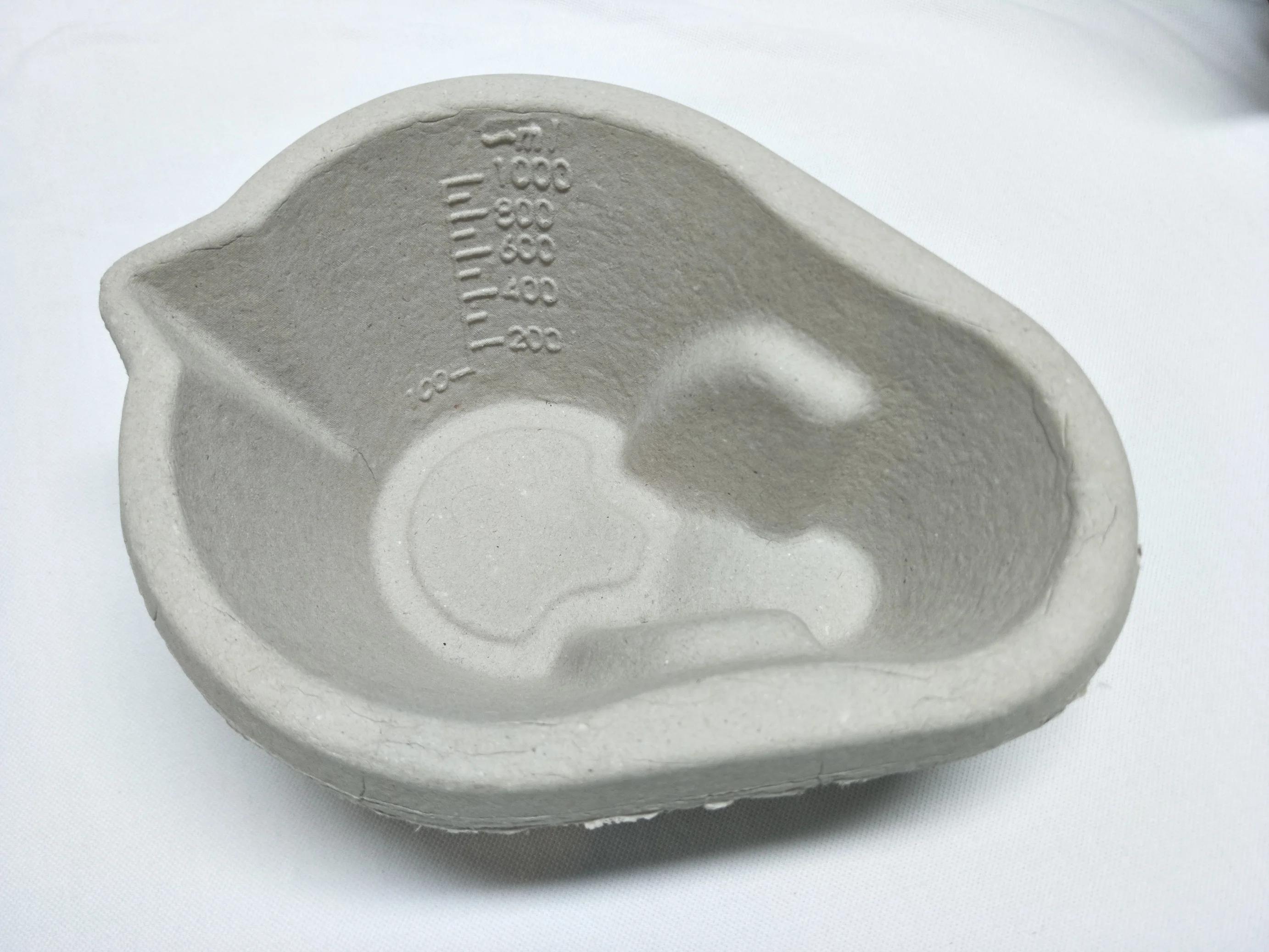 Disposable Medical Molded Paper Pulp Measuring Jug for hospitals single use