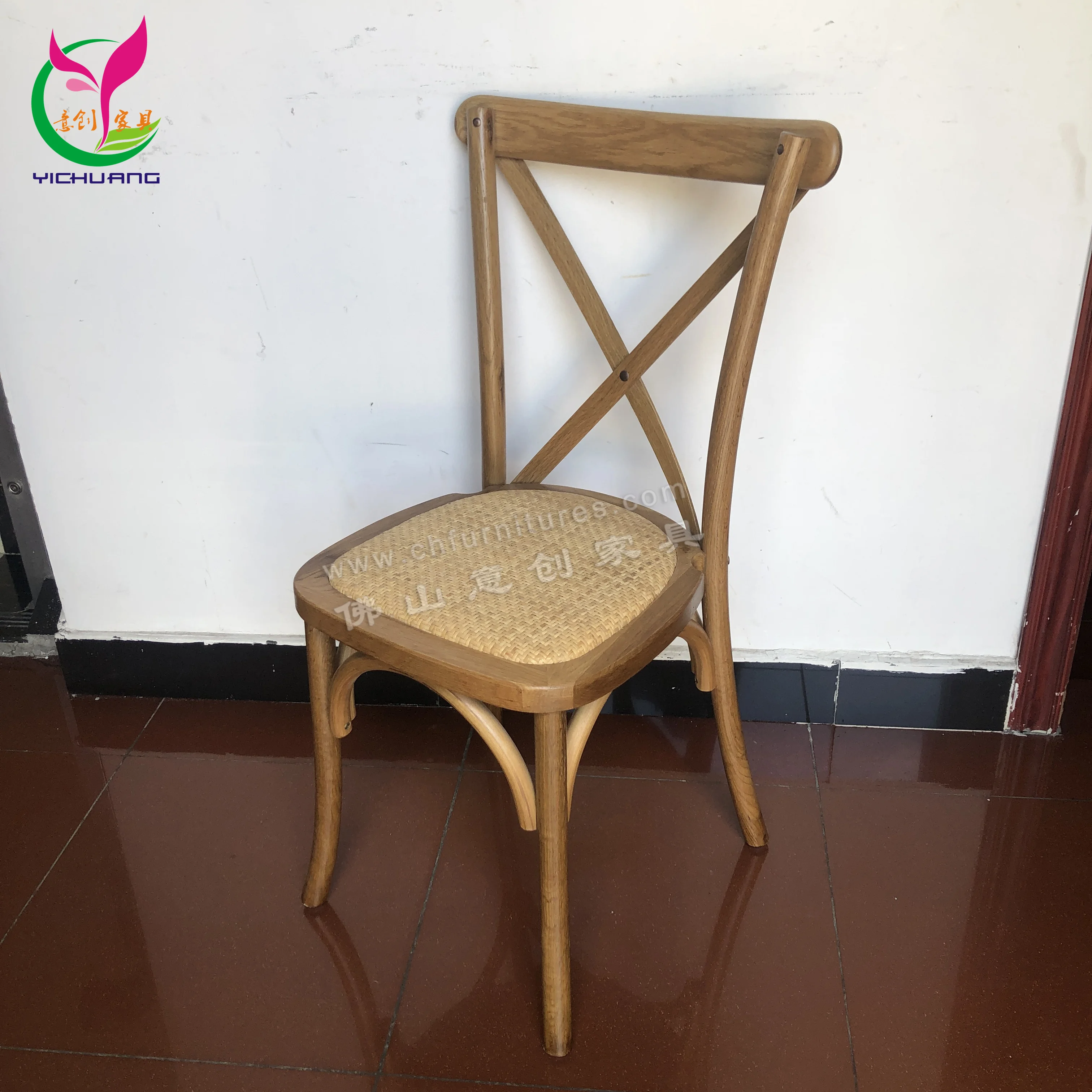 Стул из ротанга