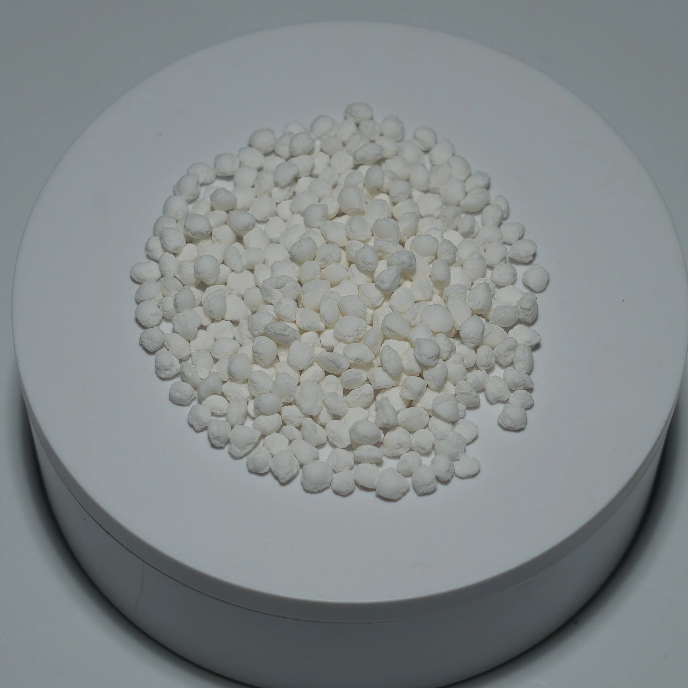 High quality and low price Ammonium Chloride Powder/ Granular 99.5%