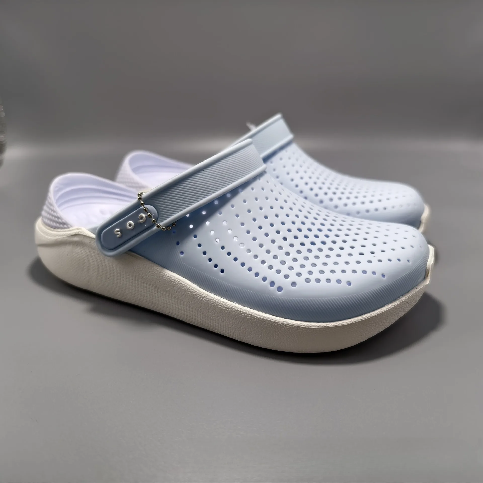 2023 Iteride Crog Flat Sandals for Men Women Lightweight Beach Shoes with EVA Rubber PVC Insoles Soft Comfortable for Summer