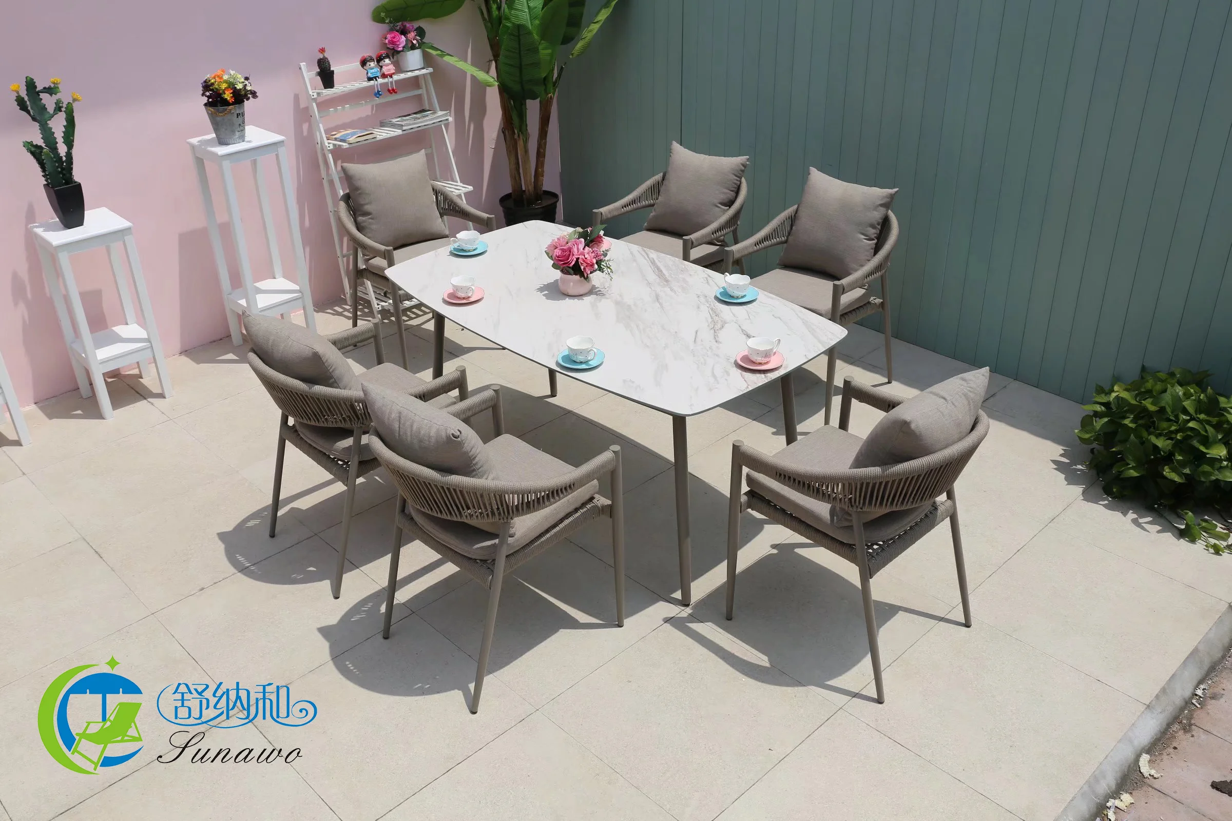 Многоцветная алюминиевая рама, усиленная стекловолокном, пластиковая столешница, стол для уличной мебели