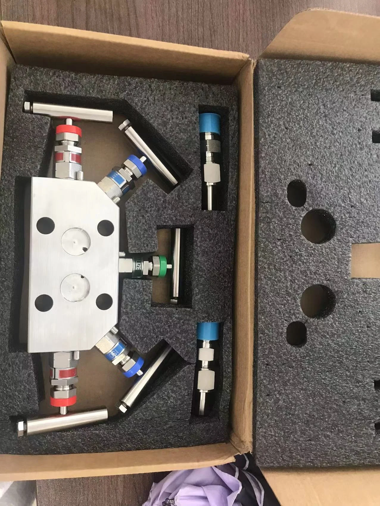 Hot Sales Rosemounte 0305 0306 Integral Manifold 0305RC52B11B4 0306RT22BA11SG For Pressure Transmitter