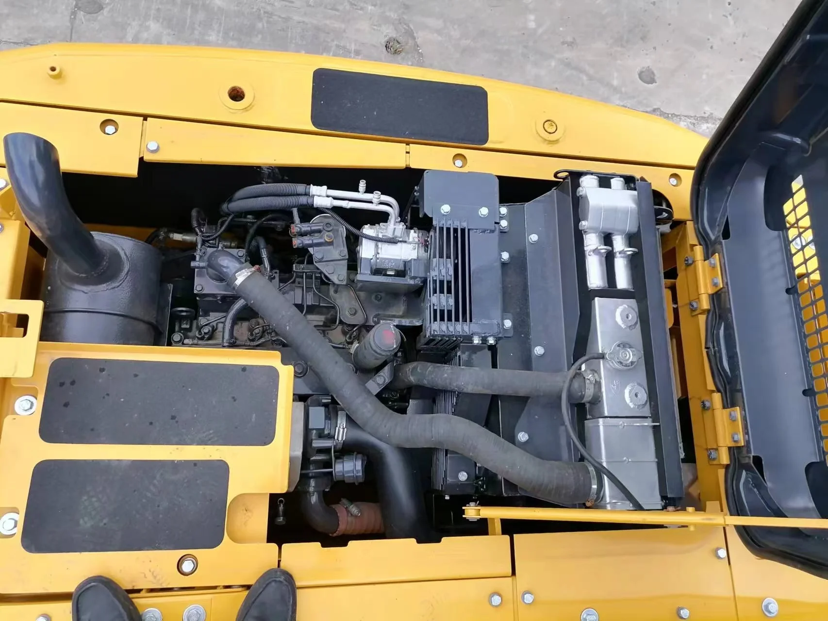 Экскаватор komatsu PC130 130-7 130-8 б/у экскаватор с пробкой в bintulu Манила Чили
