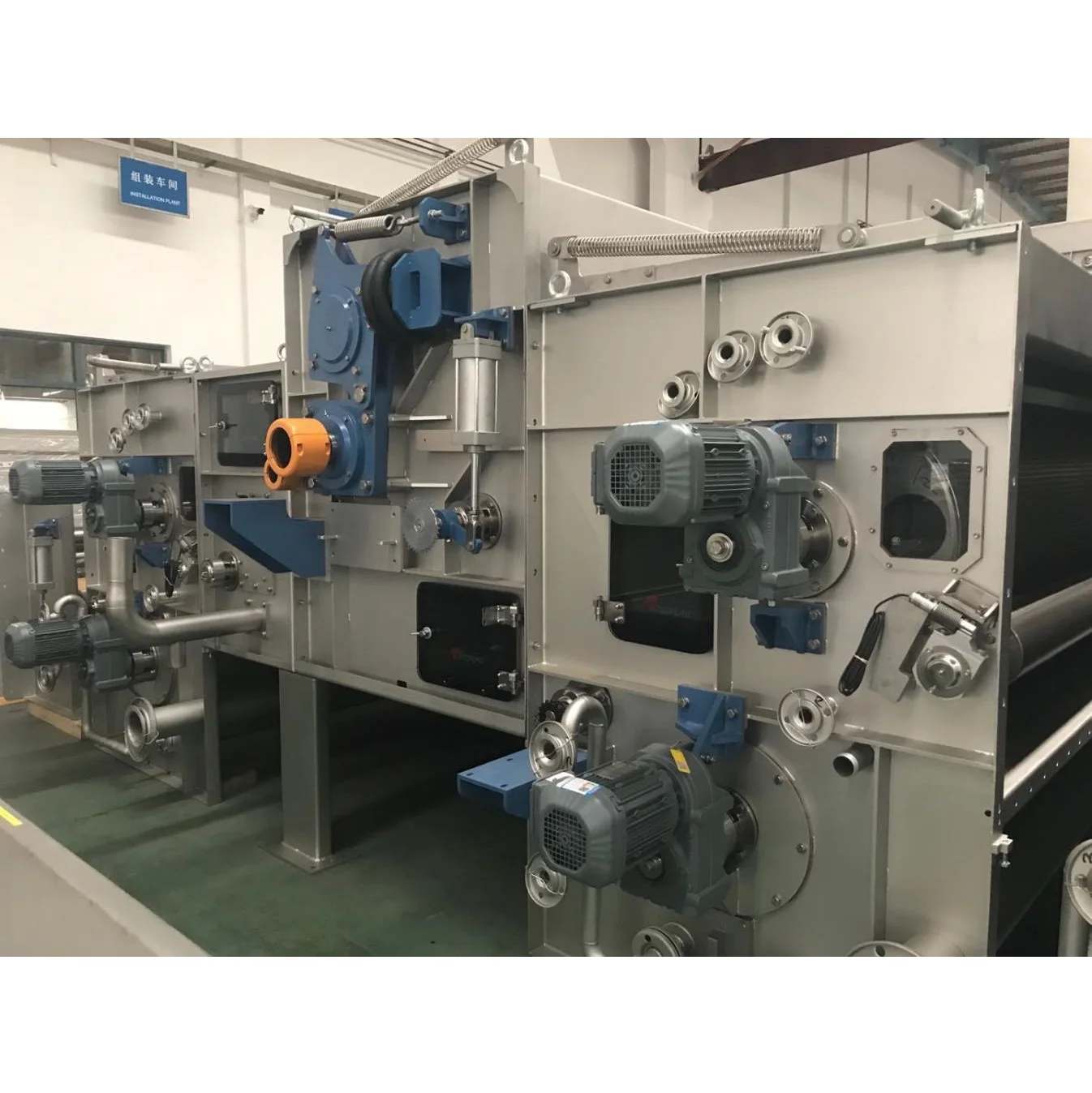 Многокамерная стиральная машина с открытой шириной после окрашивания текстильной ткани