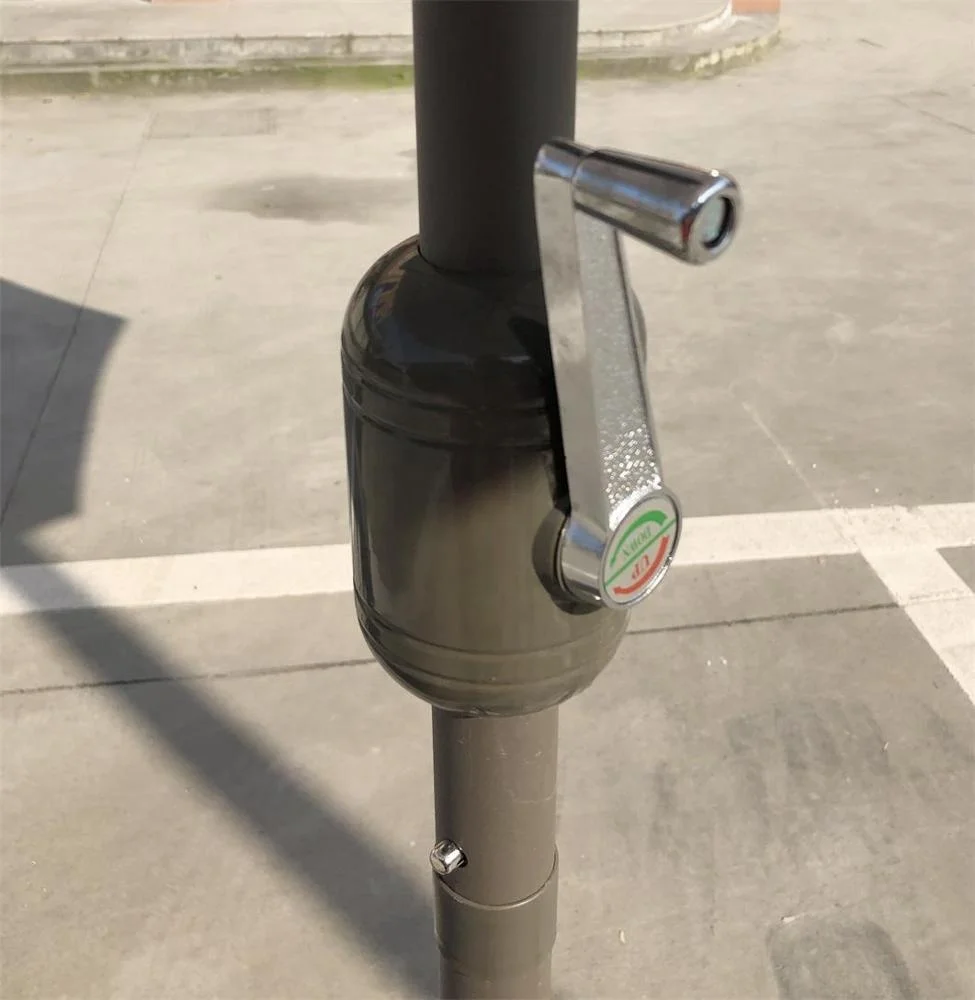 2020 New Design Large Size 2.7meter Portable Patio  2.7meter Garden umbrella Outdoor with easy crank open  for Sale