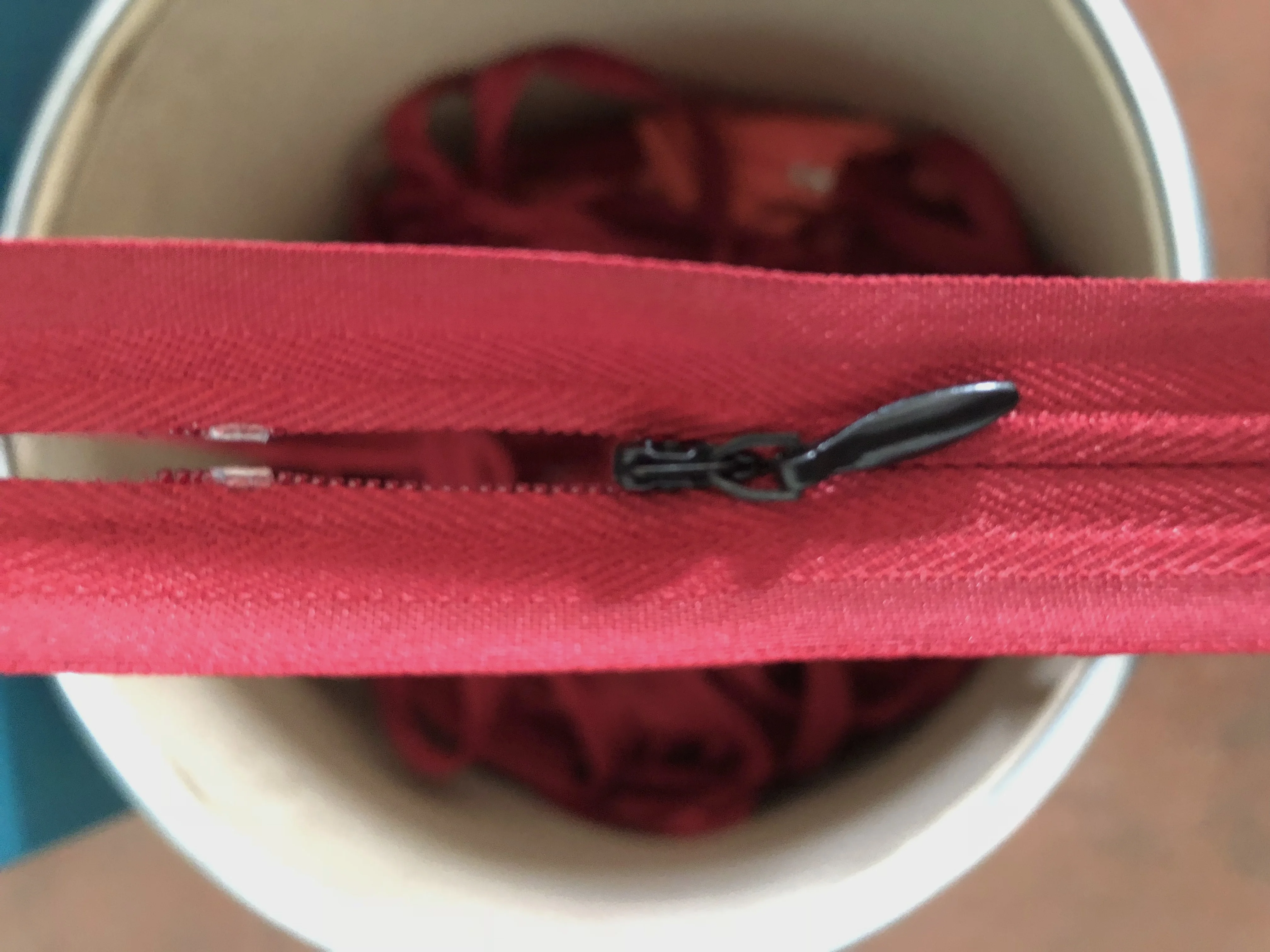 Auto Invisible Zipper Manufacturing Machine for zipper top stop