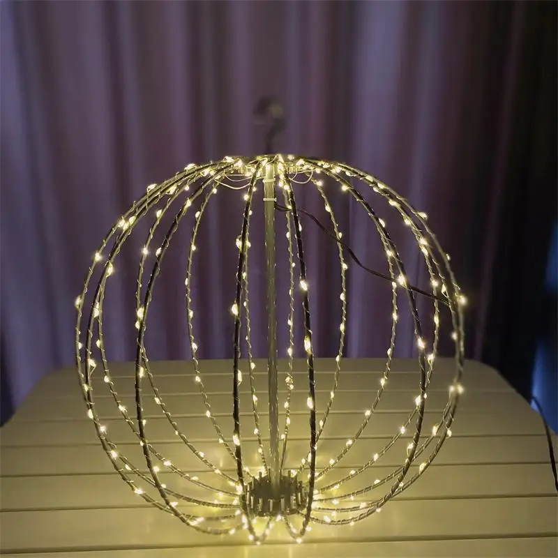 High Quality  3 d Christmas Ball Sphere Motif Ball Lights For Outdoor event hanging Tree Decoration