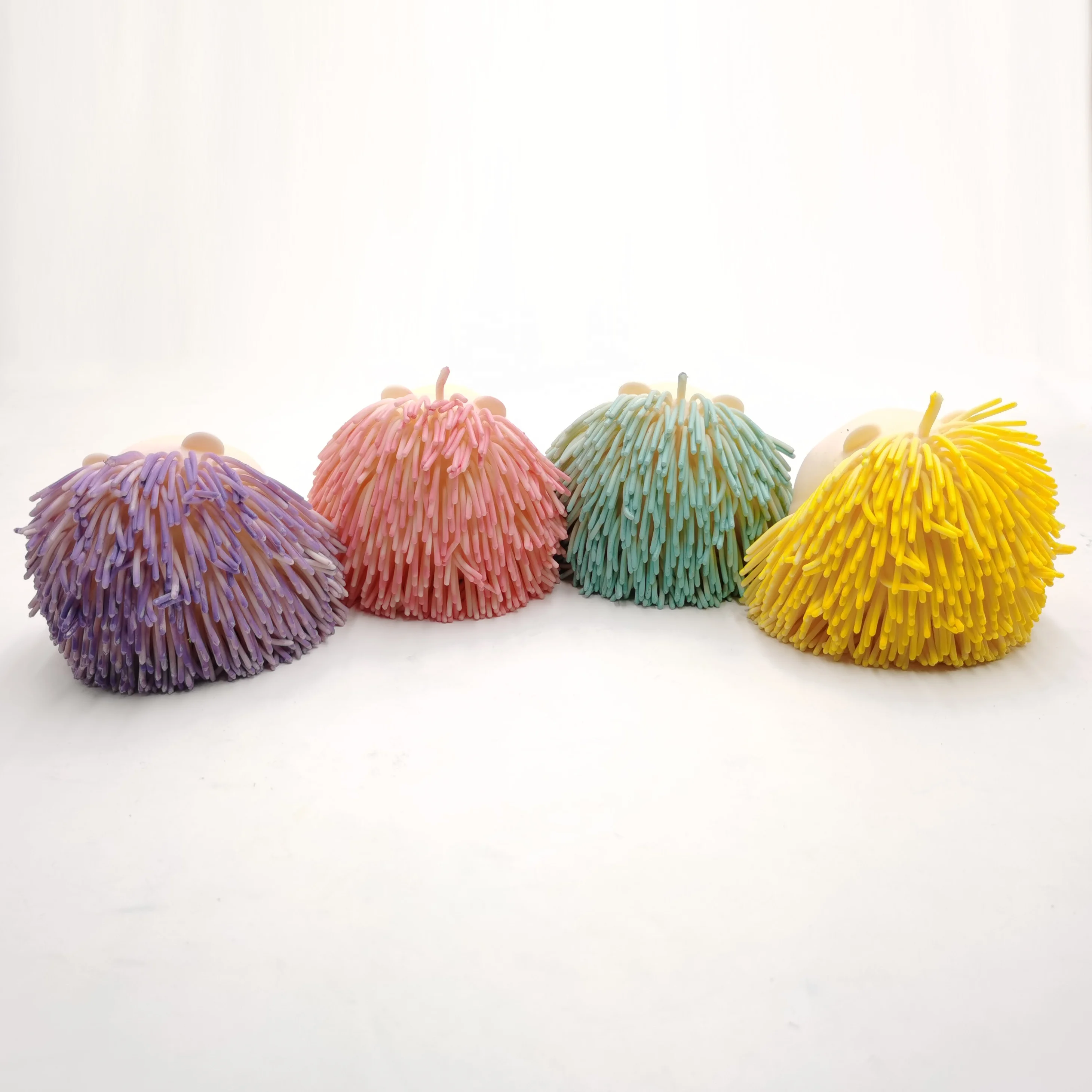 Huayi Patented Design TPR Wholesale 2021 Sensory Fidget Cute 4 Colors Hedgehog Squeeze Puffer Ball Animal Toy for Stress Relief
