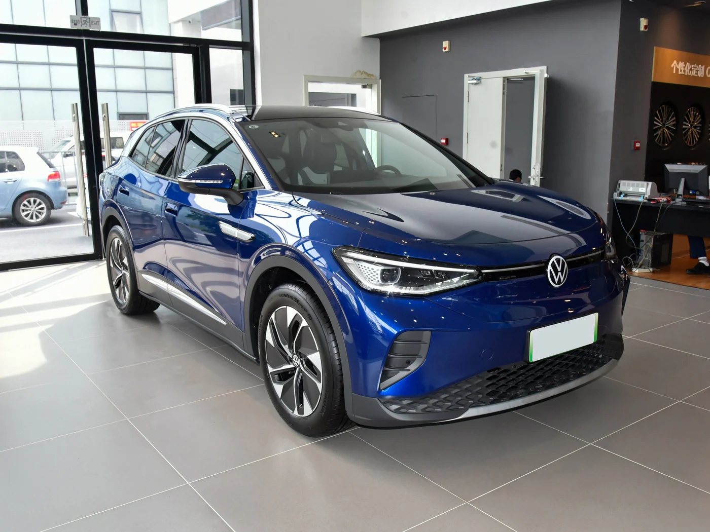 Buy Cheap Factory Wholesale Electric Cars VW Id.4 Crozz 5 Doors 5 Seats SUV Long Range 600KM EV Electric Vehicles