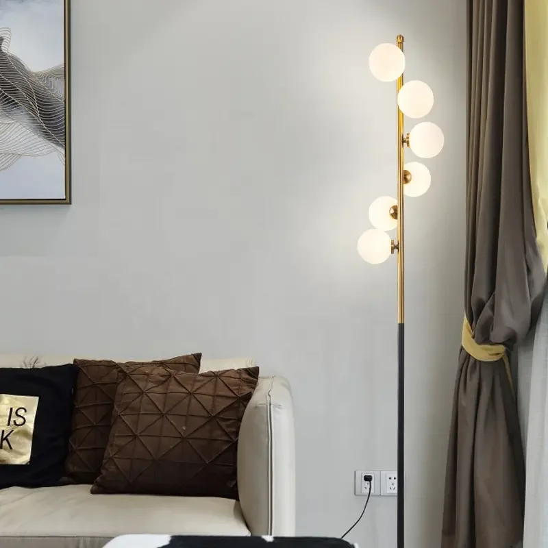 High Quality Hotel Villa Bedroom Bedside Standing Light Giraffe Glass LED Floor Lamp
