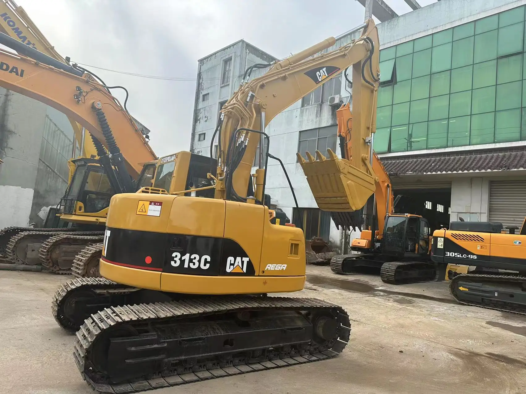 Caterpillar Original Large Construction Equipment Caterpillar CAT313C Used Crawler Excavator Cat313C