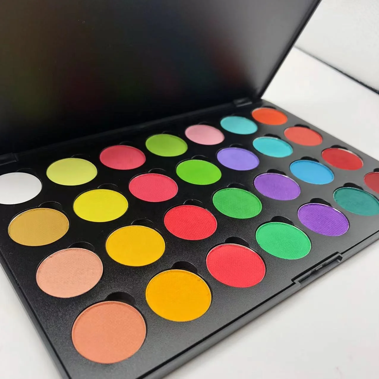 OEM non toxic face body paint makeup palette set  28 colors face paint kit base on water free sample aqua liner