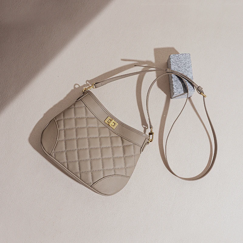 Top Layer Cowhide Lucky With Real Leather Underarm Bag For Messenger Ladies Hand Bags