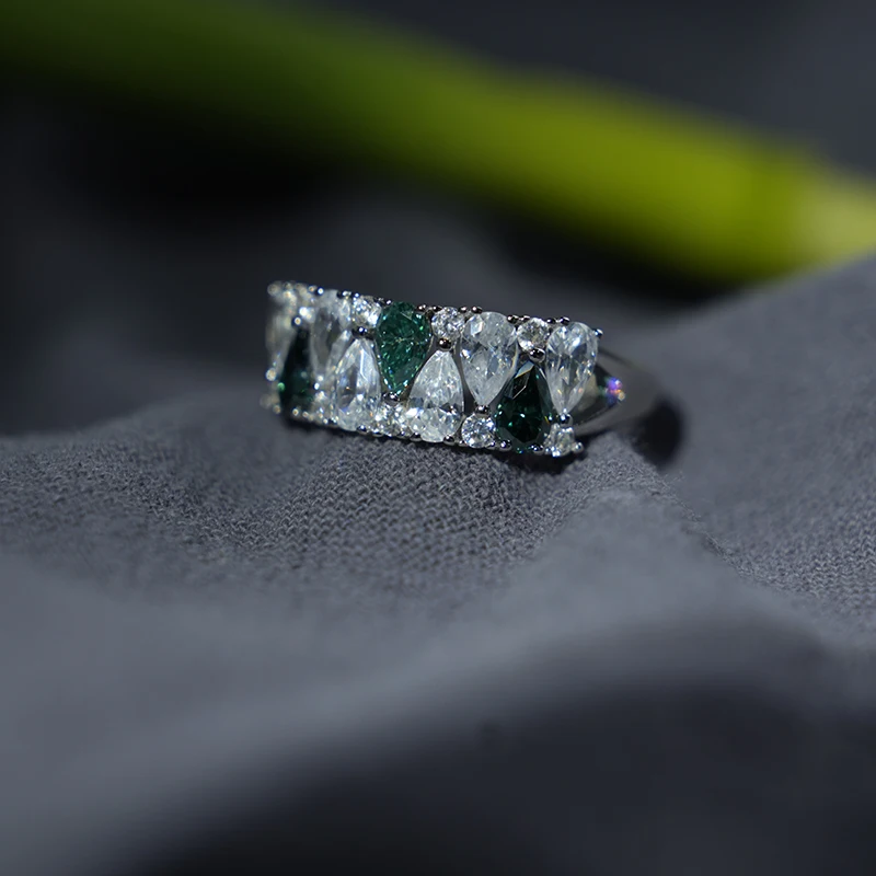 Hot Selling S925 Sterling Silver Blue Green Gemstone Pear Cut Moissanite Diamond Ring