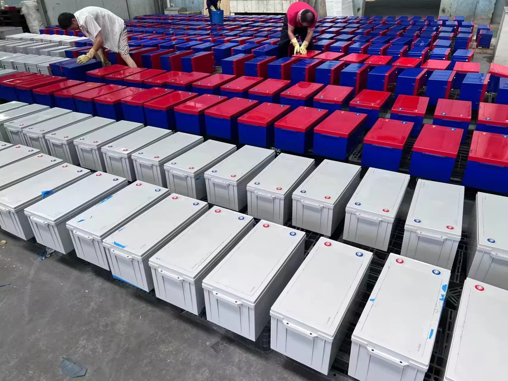 Wholesale Price Energy Storage Batteries 2V AGM GEL Battery 12V Solar Battery For Sell
