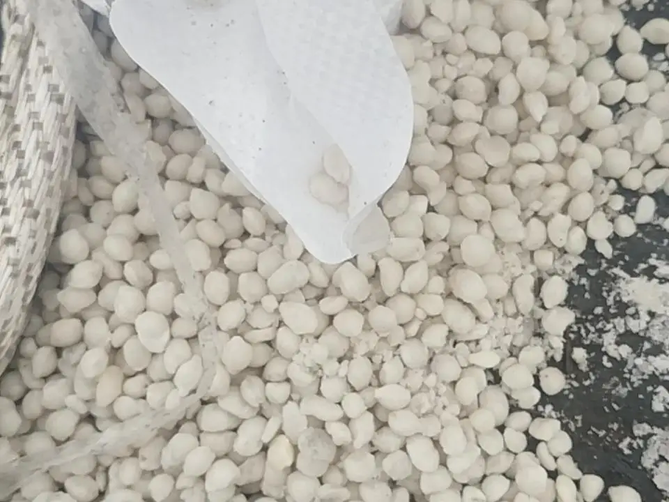 Buy Industrial Grade Sea Salt 74%- 96% Calcium Chloride Snow Melt Agent