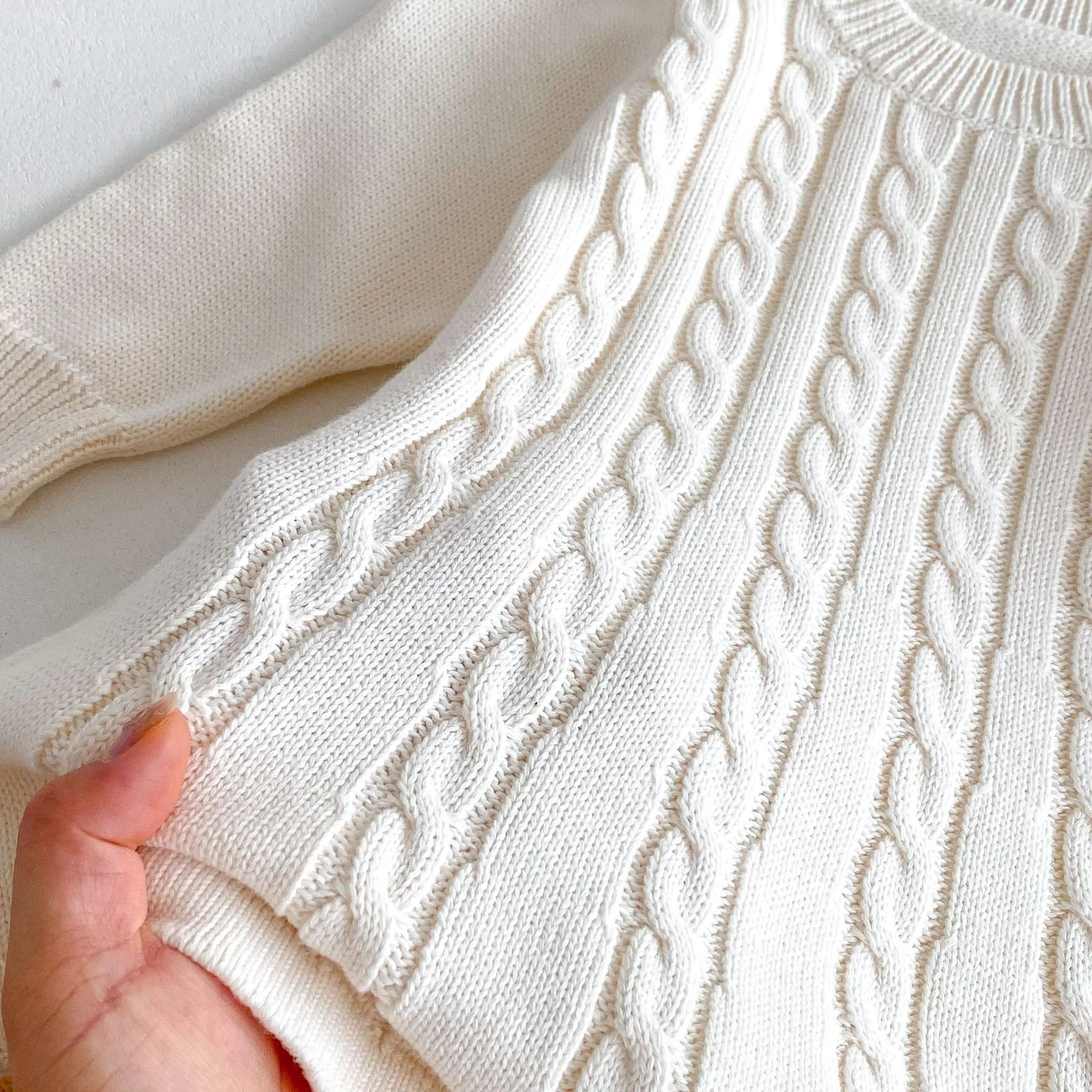 new style knitted girls dress high quality long sleeve knitting dress hot sale fall winter girls clothing