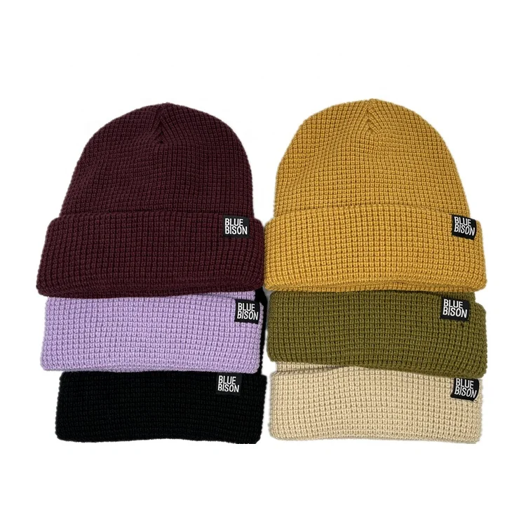 Wholesale 2021 knitted hat women custom logo beanies with leather label