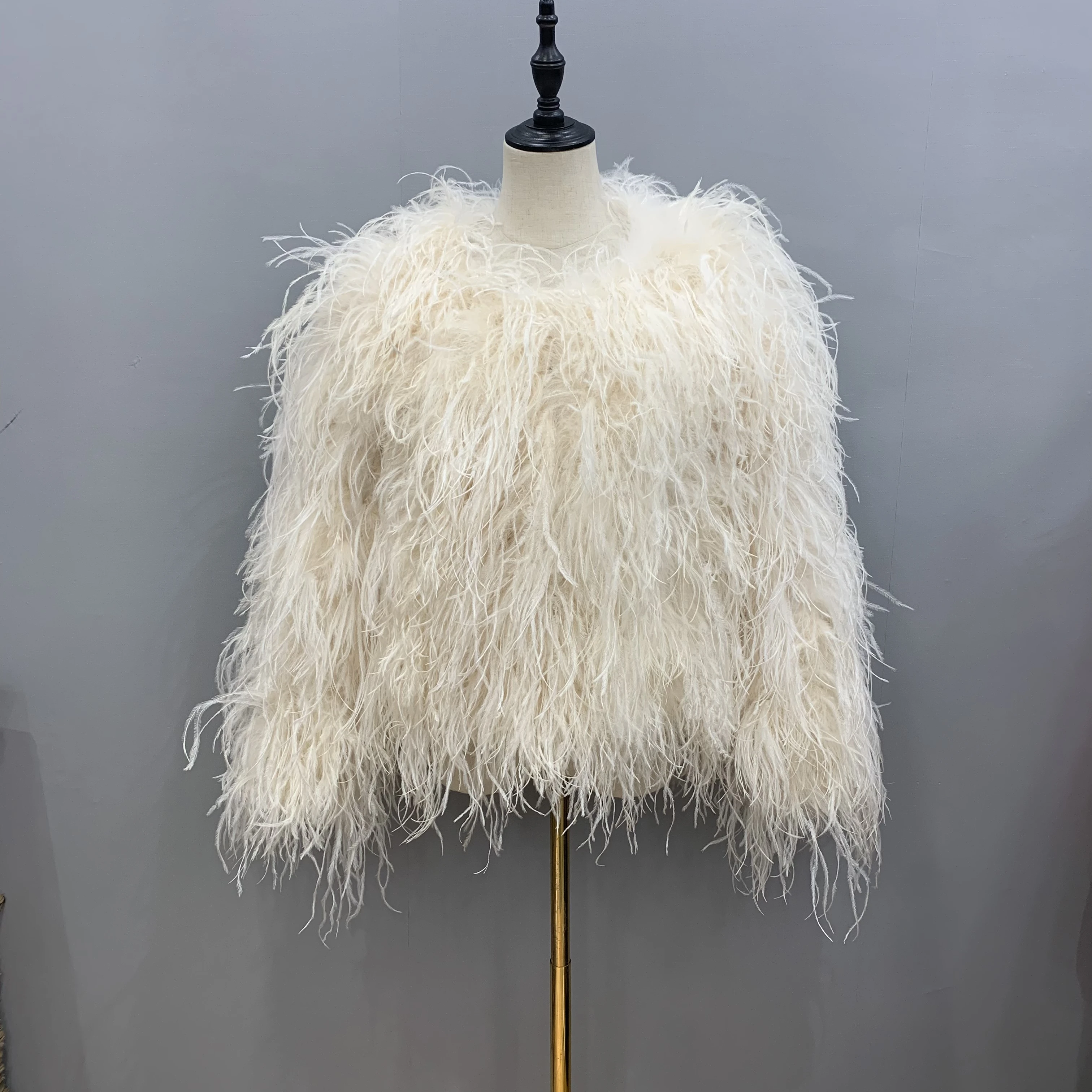 Factory Direct 2023 New Fashion Winter Real Ostrich Feather Fur Coat Fur Jacket for Women