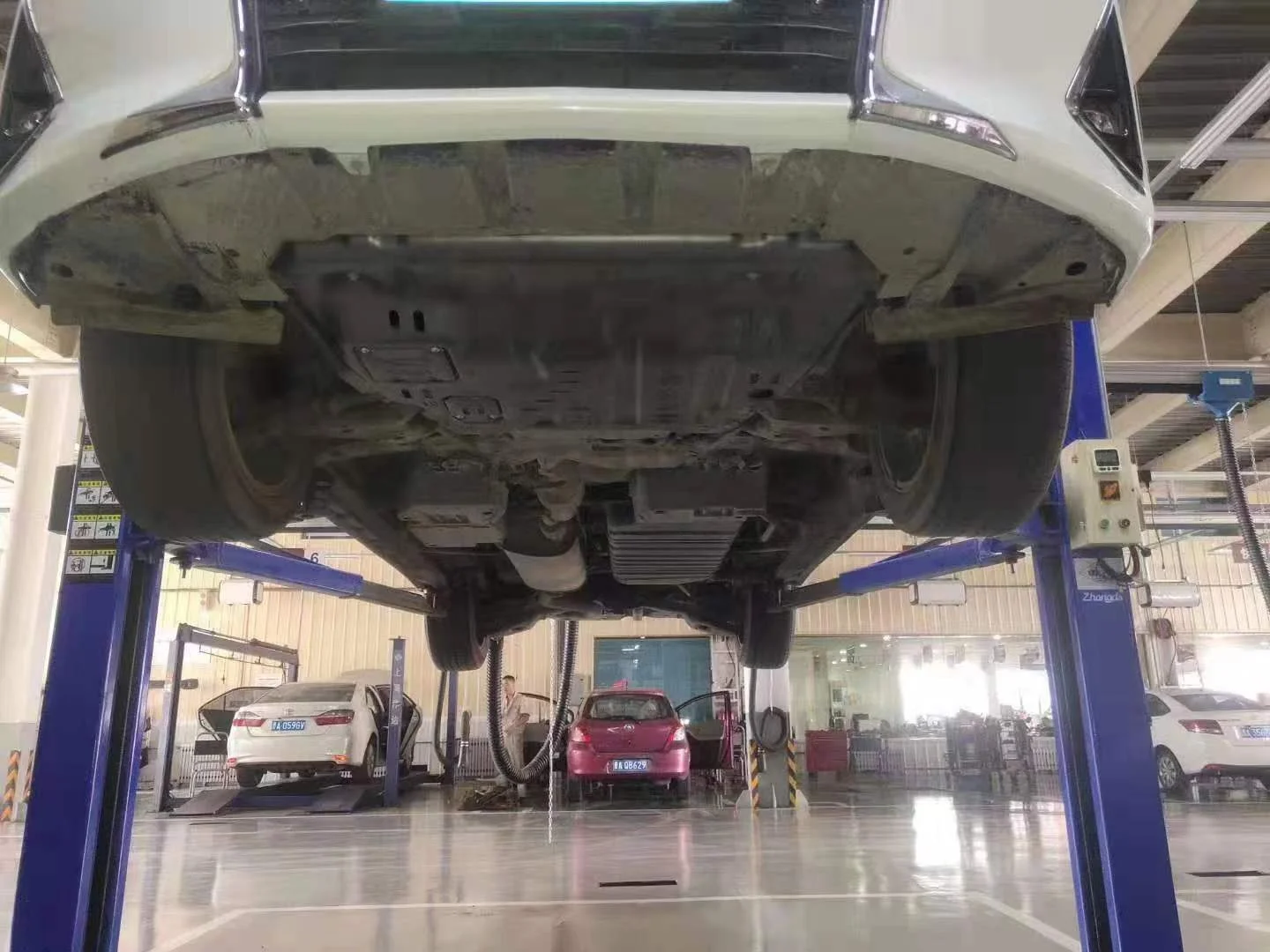 Parts for Toyota Alphard 2015-2022 Junxi 3D Aluminum Steel  Engine Cover Under Guard Skid Plate Bottom Protection