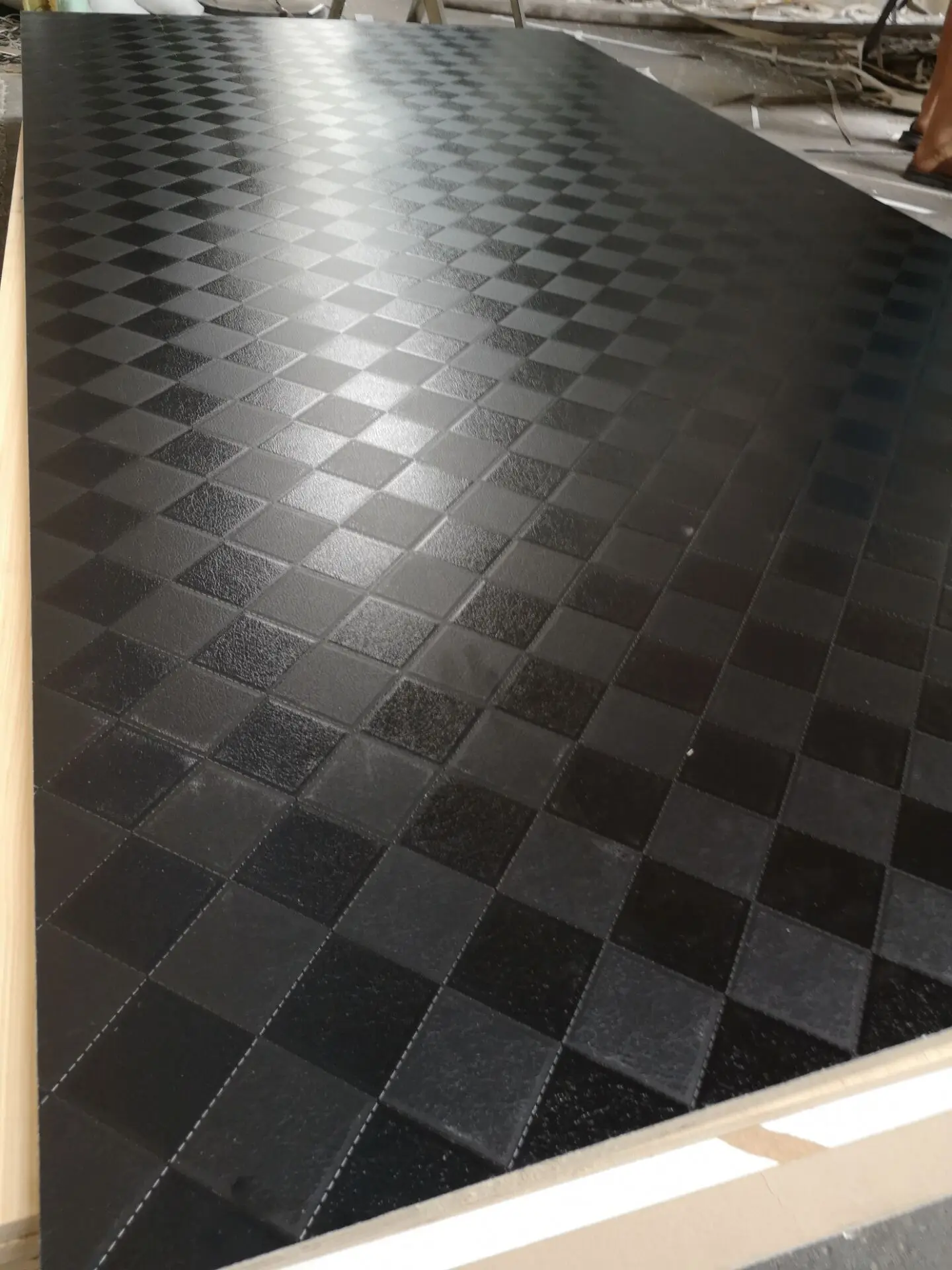 Wooden grain color  melamine laminated coated plywood for making furniture