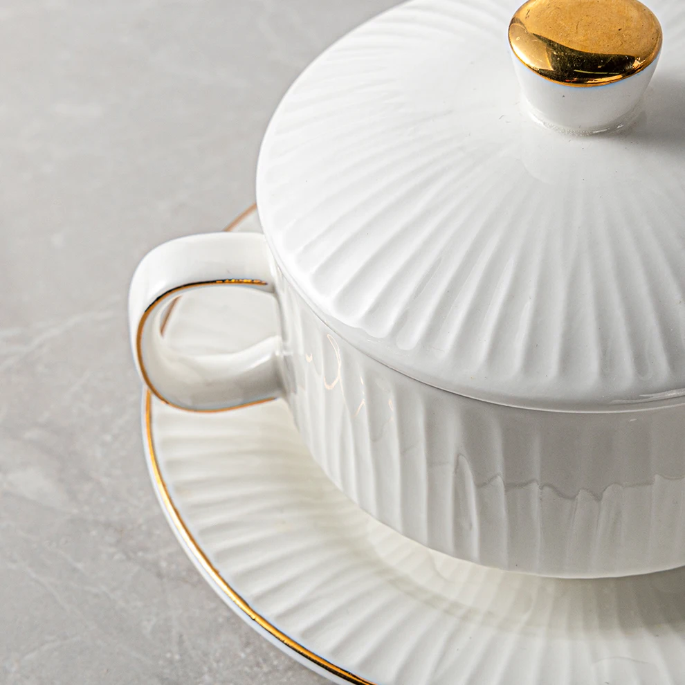 Factory Direct Sell 240ml Nordic Salad Bowl White Gold Rim Pottery Soup Bowl With Lid Porcelain Soup Bowl With Two Handle