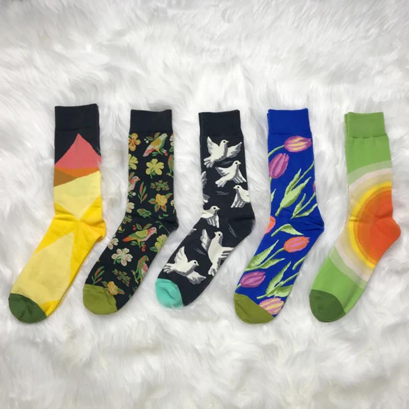 
Popular Personalized Graffiti Bird Flower Fashion Socks Men Animal Print Hit Color Series In Tube Socks Unisex Socks 