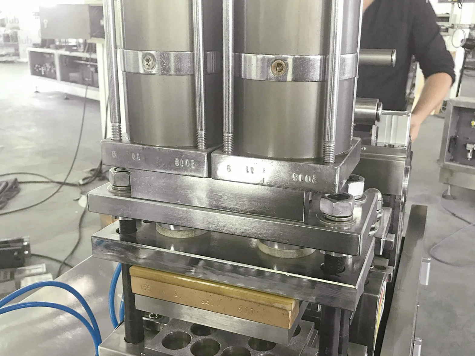 Automatic PVC Chewing Gum Blister Packaging  Packing Machine for Tablets