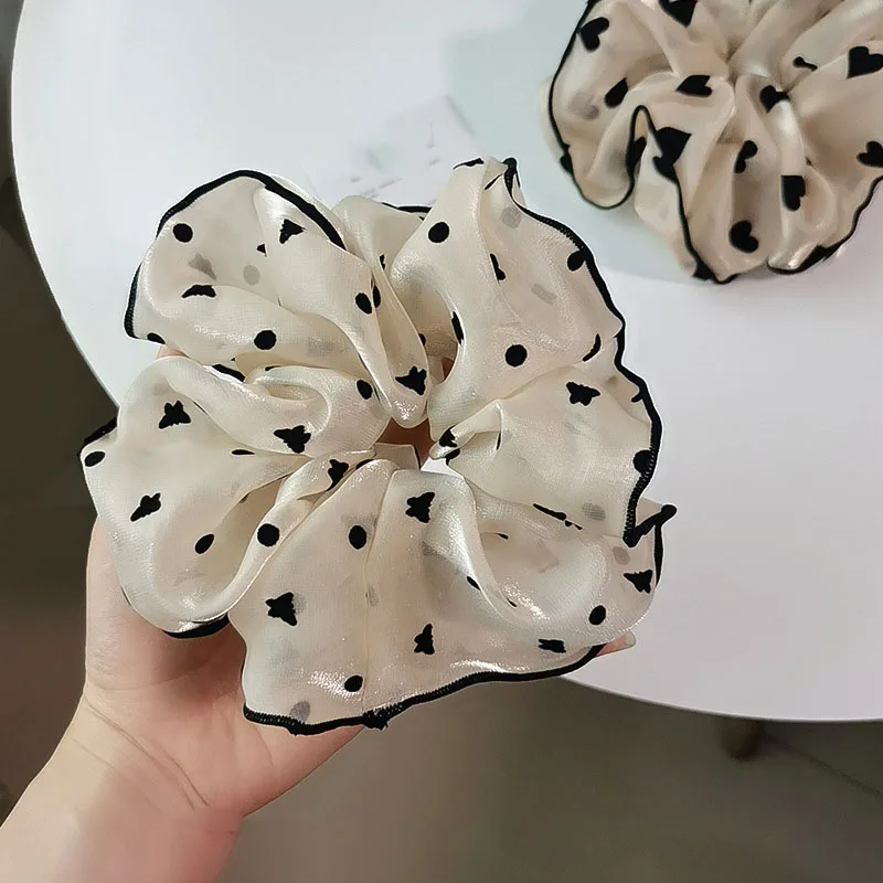 Wholesale Fashion Hair Scrunchies Heart Flower Printed Chiffon Oversize Hair Scrunchies Women Hair Accessories