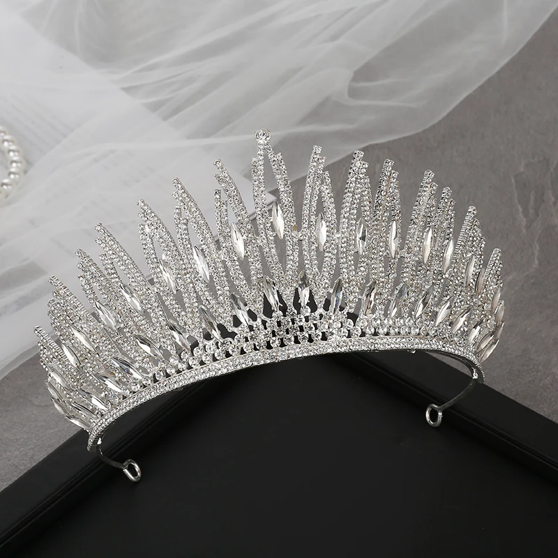 Princess bride crown in Europe and the baroque crown luxury atmosphere alloy diamond crown hair band