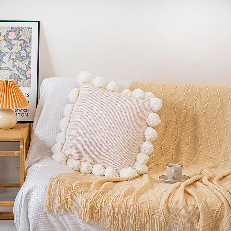 Cushion Cover Decoration Pompom Throw Pillowcase Chunky Knitted Throw Pillow Case Ball Tufted Cushion Cover with Tassels