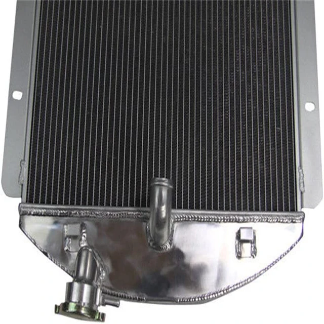 Hot selling  Classic  car radiator for  suitable  for  Chevrolet Suburban (1941 - 1946)
