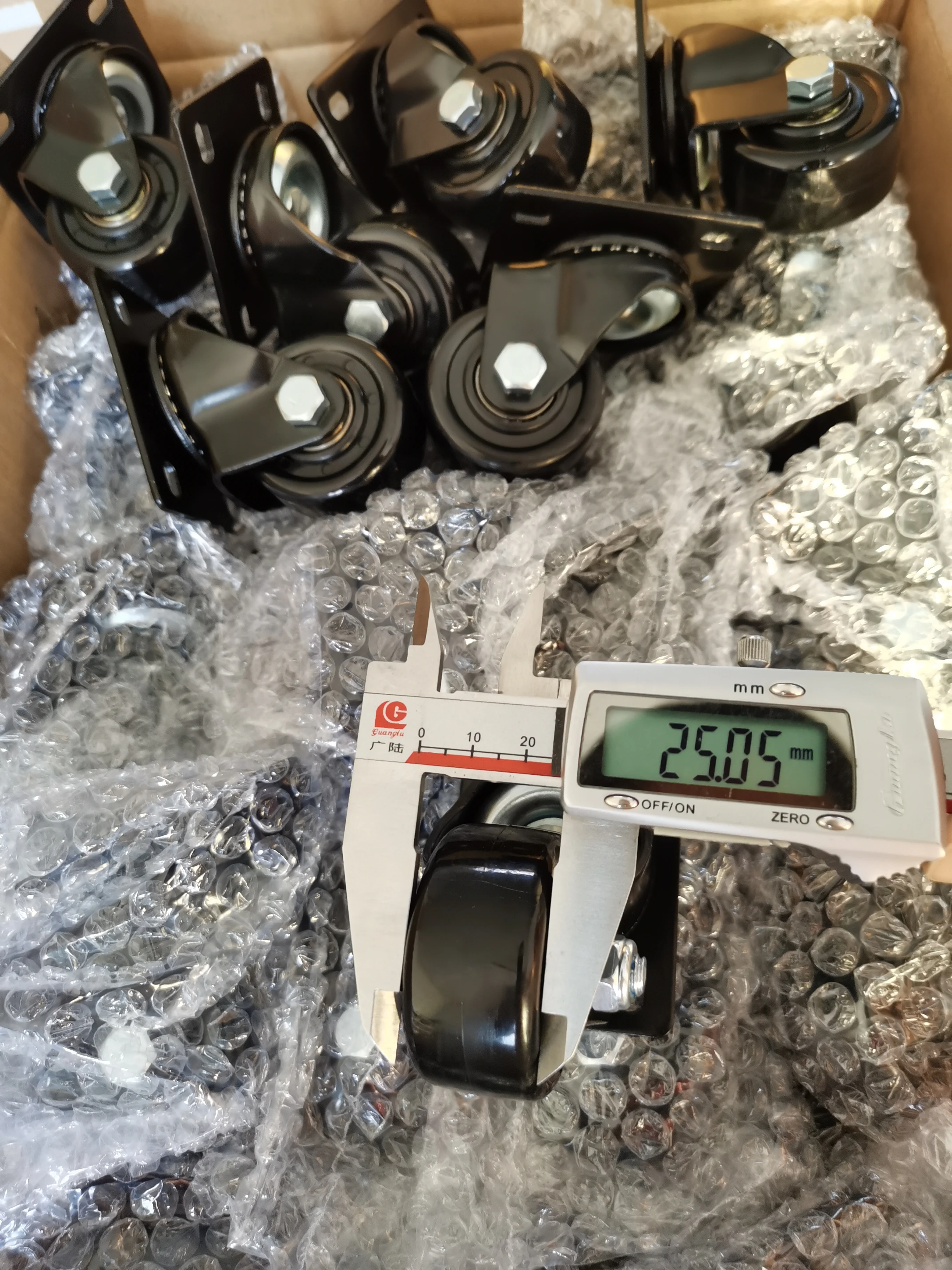 Durable 1.5/2In Small Black Furniture Castor High Load 100/150KG Brake Nylon Swivel Wheel Low Profile M10/12 Thread Stem Caster