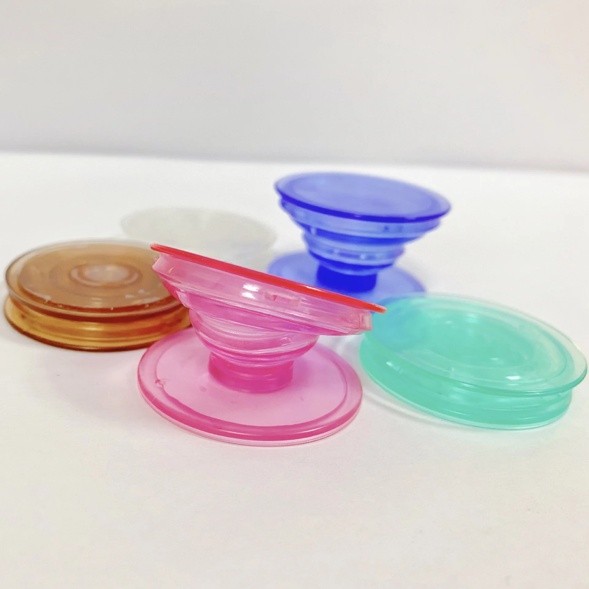 Wholesales custom design pope mobile phone stand accessories holder socket