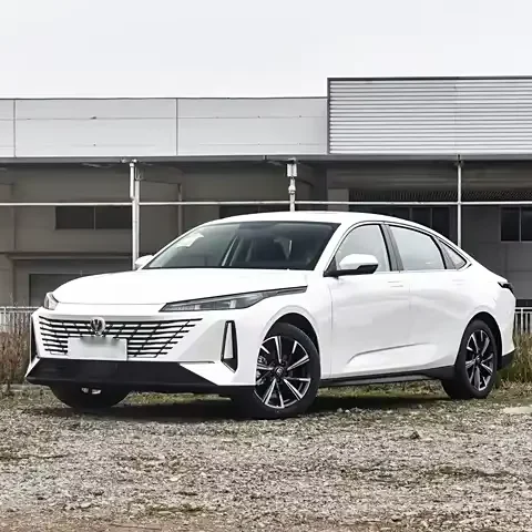 2024 Changan Eado Plus 1 5 T бензиновый автомобиль дешевый с автоматической коробкой передач Китайский экспорт подержанных автомобилей включает в себя версию EV