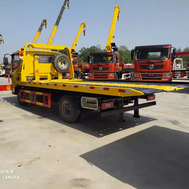 China Cheap Foton 4*2 3ton flatbed towing truck road recovery rescue wrecker for sale