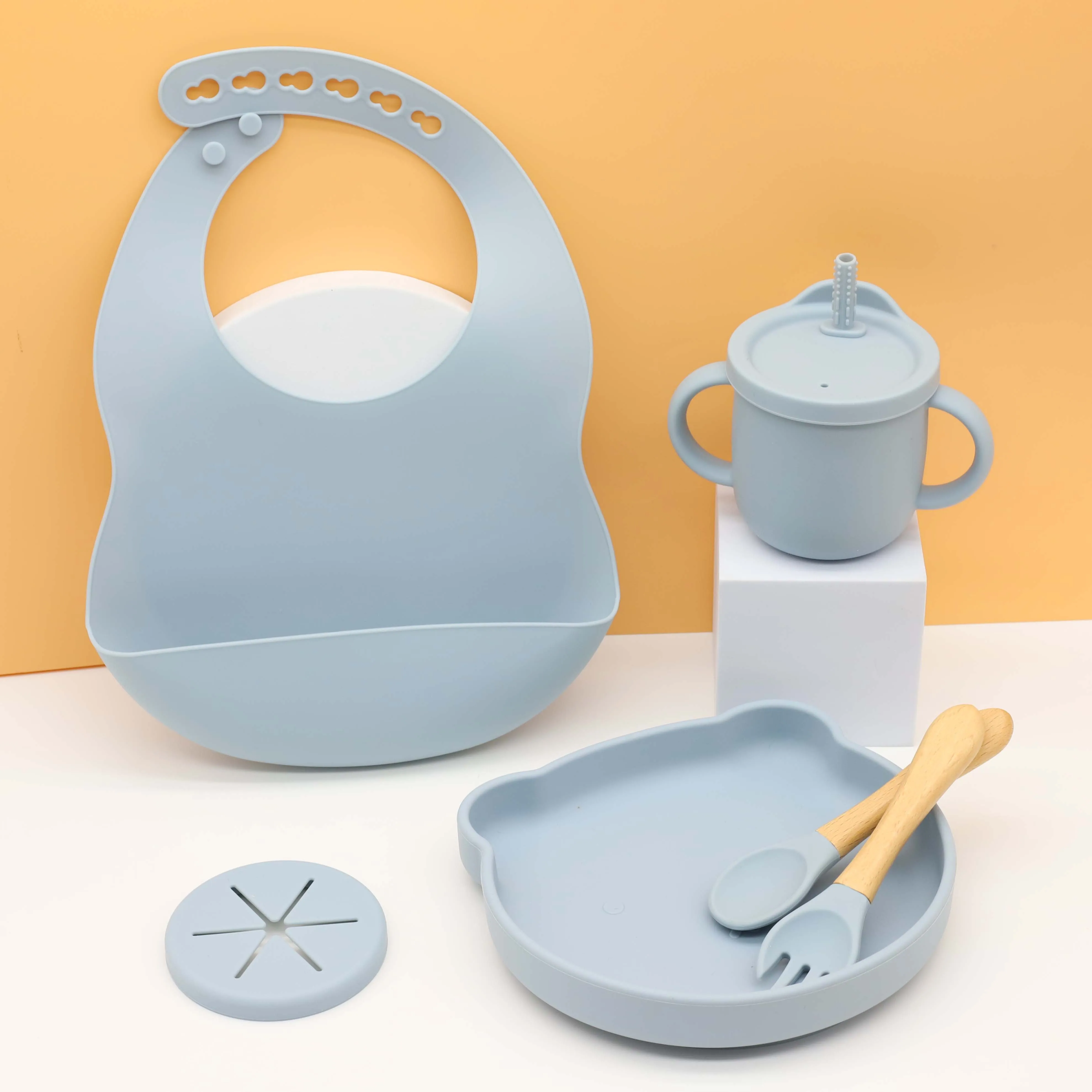 Amazon Tableware non toxic Baby bib suction bear plate spoon fork and silicone 2-in-1 snack  sippy cup non spill feeding set
